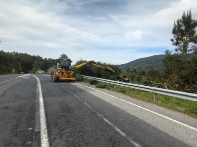 La Xunta iniciará la próxima semana trabajos de limpieza en los márgenes de la carretera OU-540, que comunica Ourense y Lobios