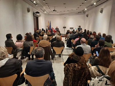 La Casa de Galicia en Madrid acogió el primer recital poético dentro de un ciclo que durará hasta el mes de diciembre