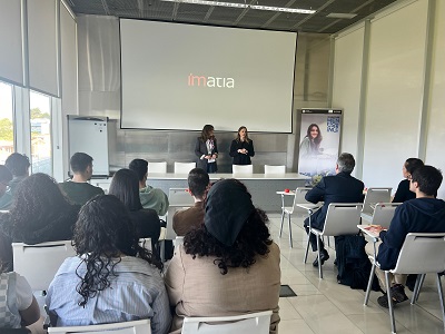Participantes del programa de Xuventude Mentoring de la Xunta conocen la empresa TIC Imatia dentro de su formación para preparar el salto a la vida laboral