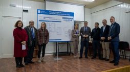 Román Rodríguez anuncia una inyección de más de un millón de euros en la mejora del colegio y del instituto de As Neves