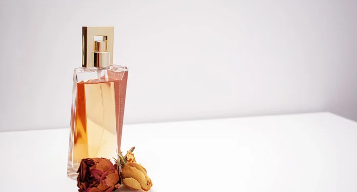 ¿Qué son los perfumes de equivalencia y por qué cada vez más personas los eligen?